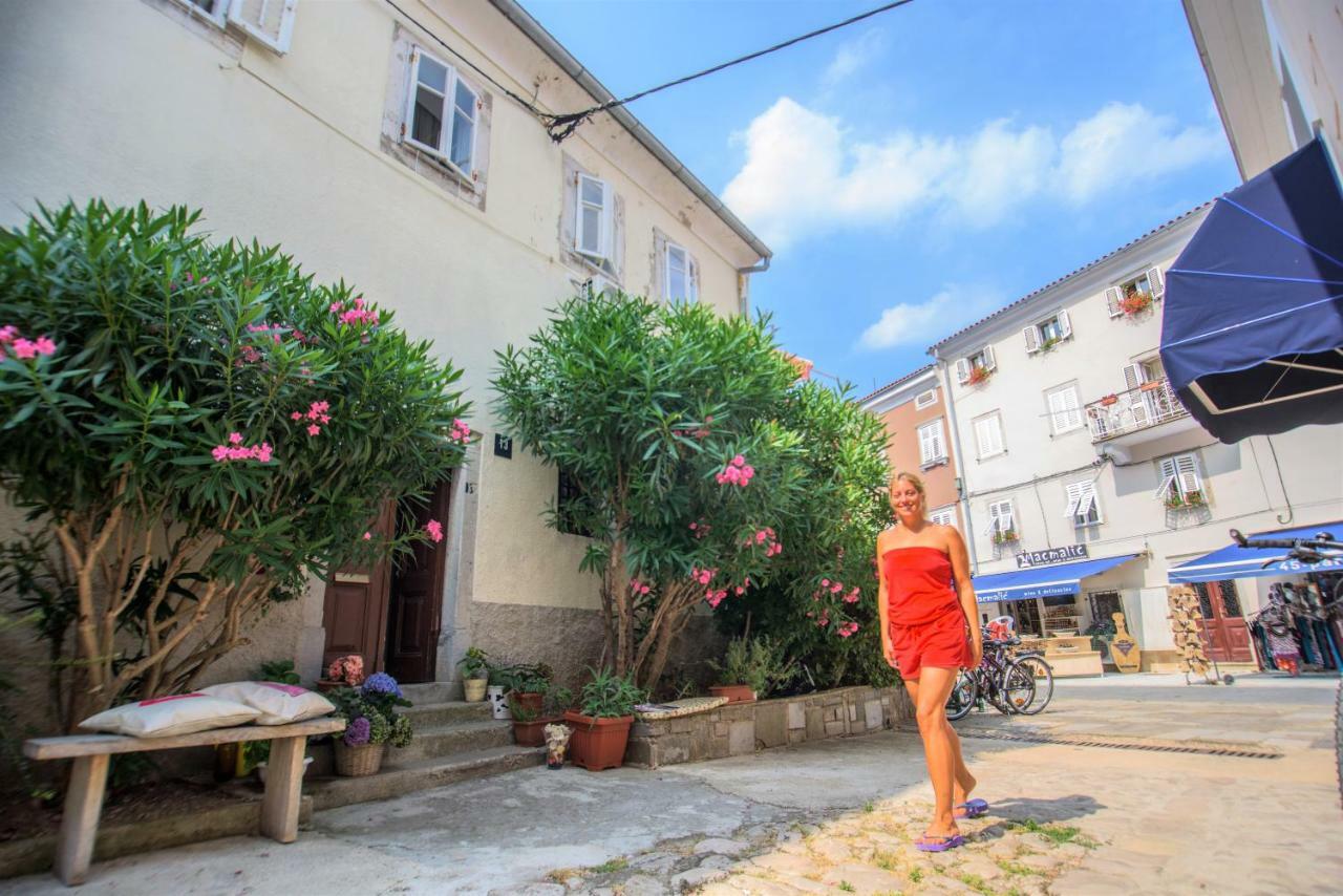 Apartment Dolores Cres Kültér fotó